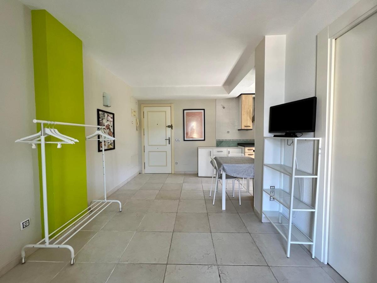 Aura Apartment